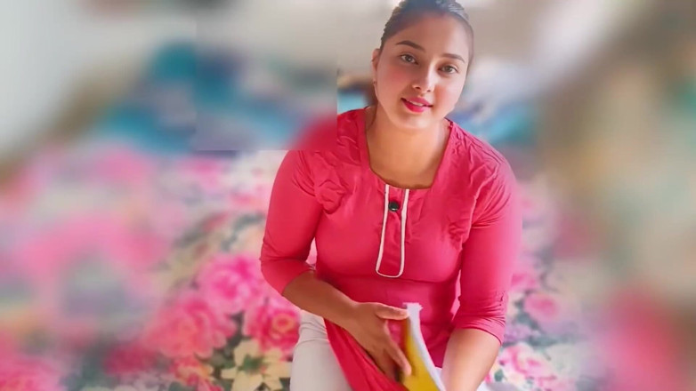 Fuckkkker: sundar kolej tichar pahli baar ghar par akeli aur uski...