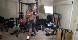 Hallelujah Johnson: Stínové boxing cvičení Stabilizace těla Schopnost poskytnout optimální dynamické oporu...