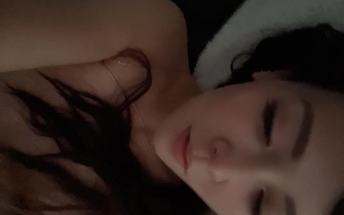 Taiwan nudenz: Real Miss Taiwan Fingering Her Tight Pussy