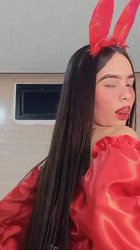 Miajacksonn - 2841129