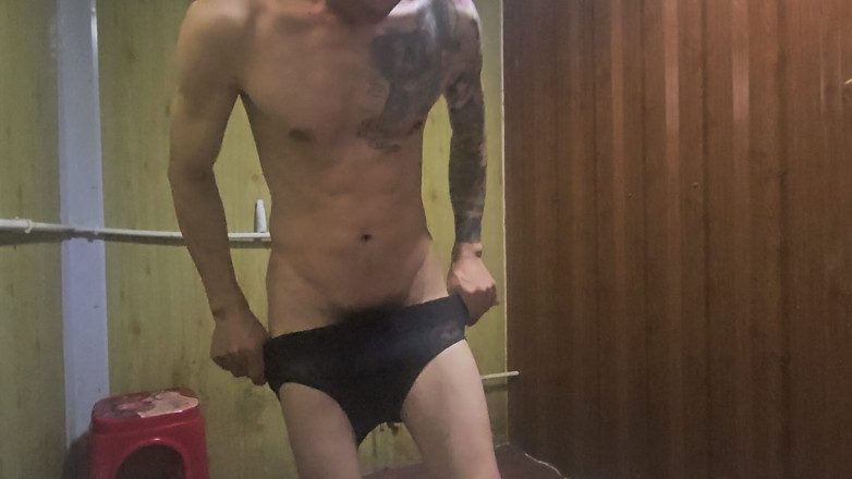 GrizzledPosition70: Underwear Show After Showering