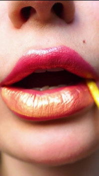 Sensual Golden Melting Kiss