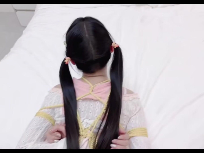 OrangeXXOO: A Humiliating Day for the Little Stepsister