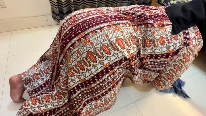 Aria Mia: Egypt Beautiful Big Ass &amp; Tight Pussy Hot Stepmom Stuck Under...