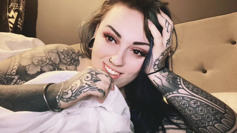 Miss Valentina: Zprávy, jiný chlap ignoruje