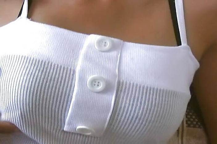 Perv Milfs n Teens: Горіхи розбивають її сідниці, збуджена тайка ламає жорсткий член