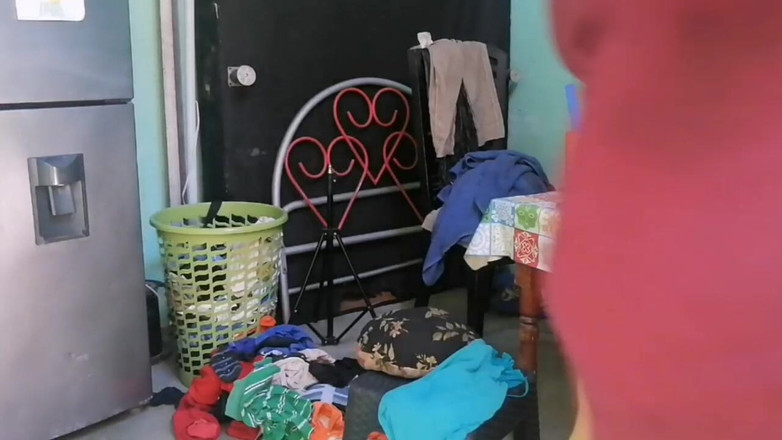 Adribella69: Ich Schaue Mir Meine Stiefmutter an, Deren Arsch so Groß...