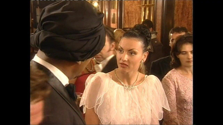 Vintage megastore: Bella sposa bionda scopata dal marito con un grosso cazzo...