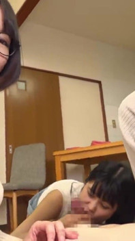 ผู้หญิงบ้านข้างๆ พวกนั้นชอบแกล้งยั่วฉันด้วยถุงน่อง หุ่นโค้งเว้า และสายตาอันตราย - ตอน 4