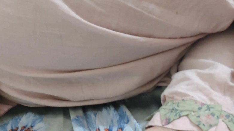 Faryal: Desi cognata figa cremosa - audio hindi chiaro