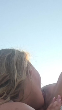 Sumer stříkající lesbičky