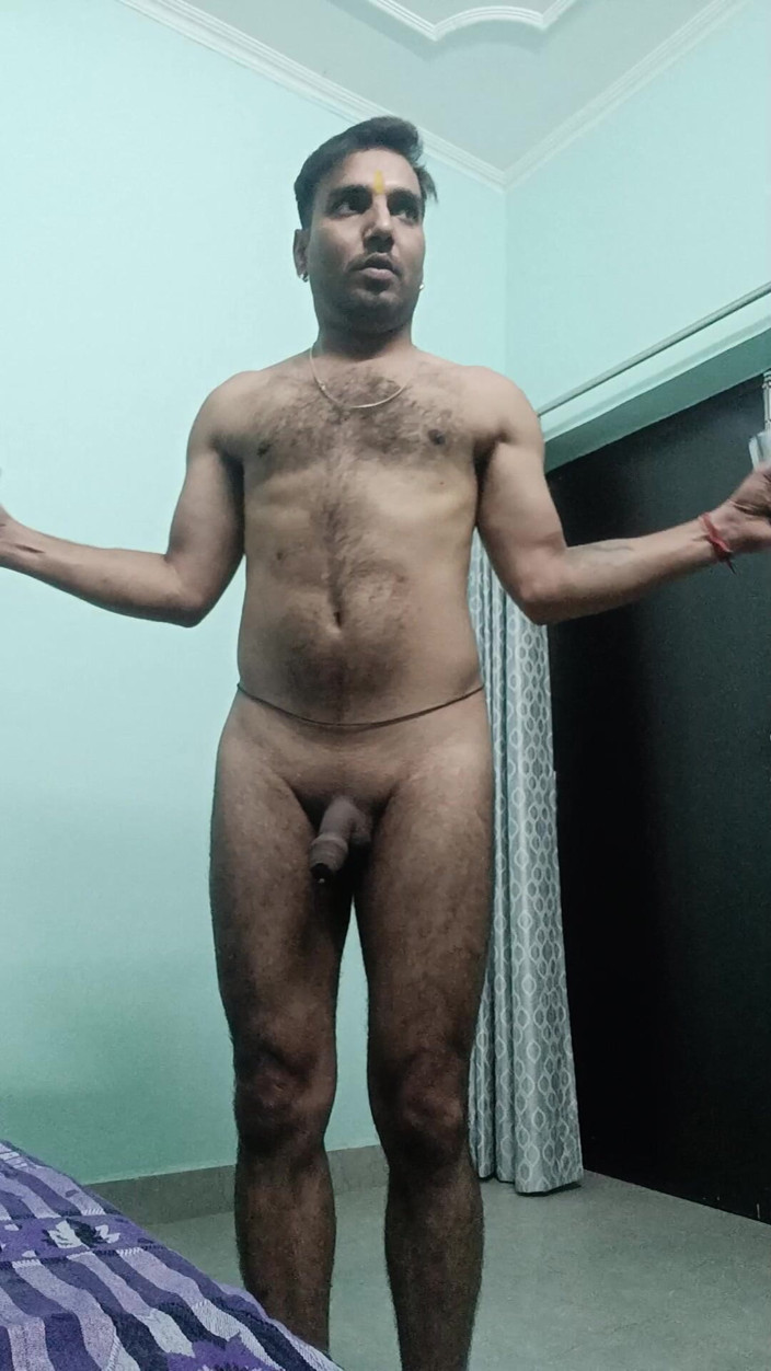 Rajasthani-old-lover: Un desi indien fait un show de masterbation avec son...