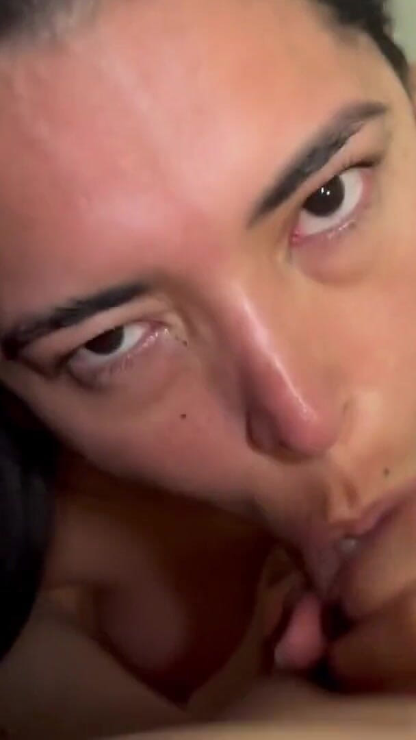 Deepthroat Blowjob Cumswallow (Mianins)