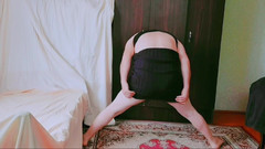 Kitty_Cross: 순진하게 웃고 있지만 너무 음란한 행동을 하는 계집애를 유혹해