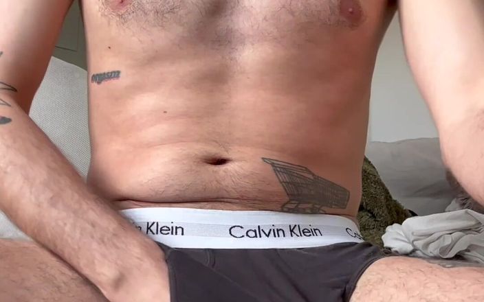 Harry_Jen: Harry_jen | Chico fetiche gay se corre en ropa interior