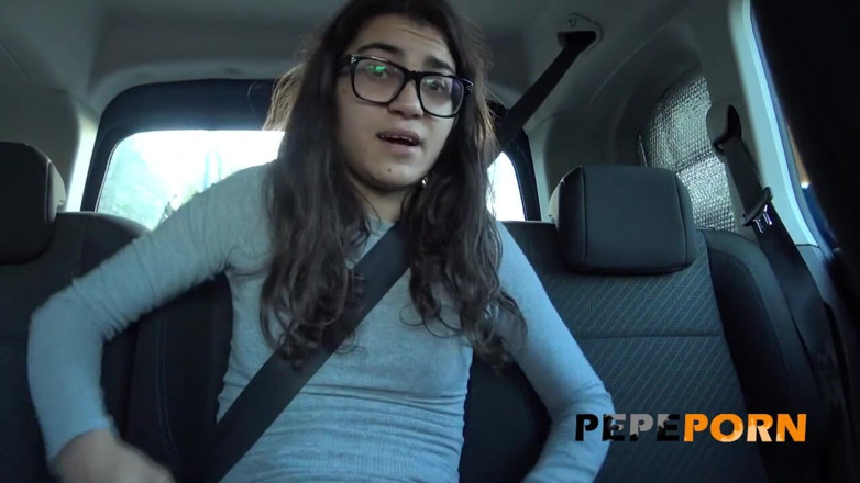 PepePorn: Teenage hipster babe needs to gain sex experience: Faraona has...
