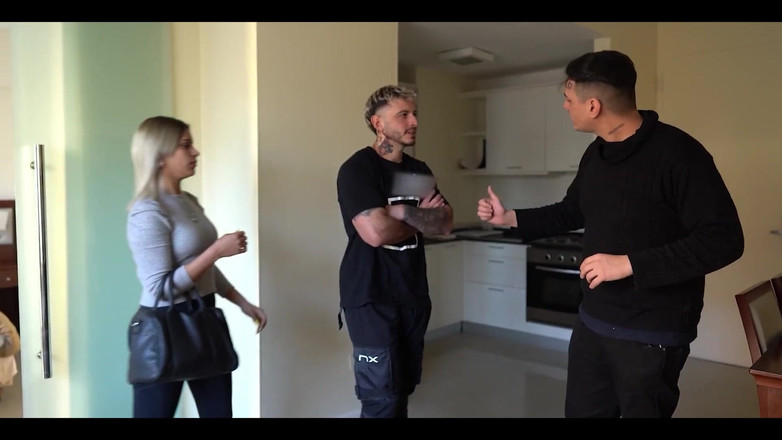 Knock Knock Club: Drsný anální sex s blondýnou s velkým zadkem! Stříkám do...