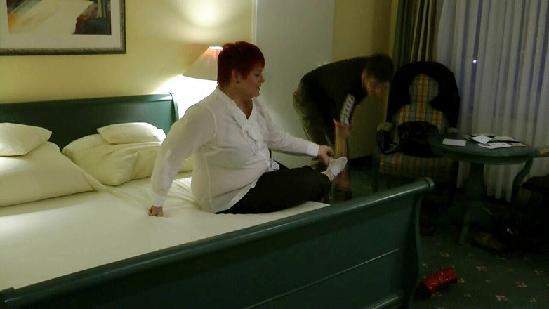 Anna Devot and Friends: Annadevot - Hoteldate with young boy