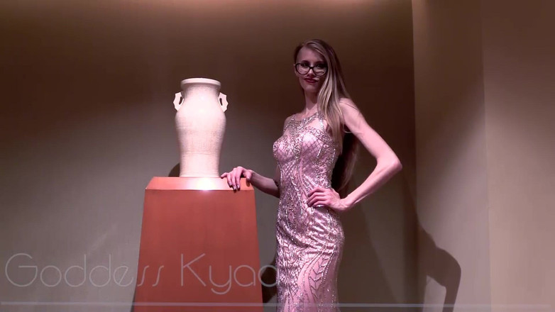 Kyaa Chimera: Vengo rapidamente! Mentre sono alla festa