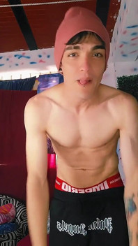 Hej Nevlastní tati, chceš tančit?