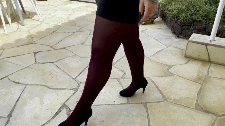 Tights free: My favorite red tights