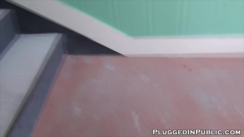 PluggedinPublic: 新しいプラグを取りに行くときにプラグが差し込まれました