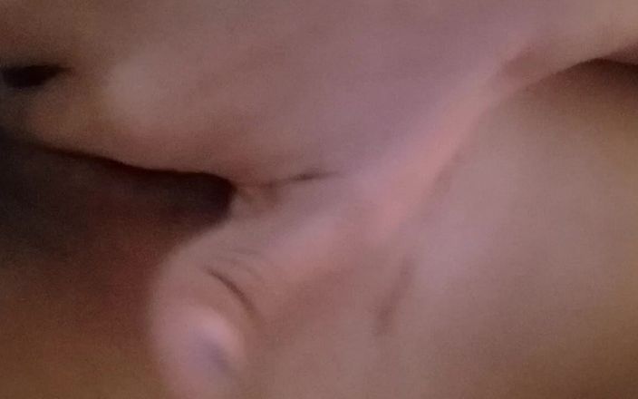 ThaiPocketRocket: Solo coño jugar
