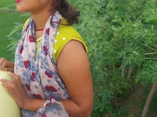Desi Village Young Desi Girl Outside Sex - Girlfriend Coming Near Me Roof Floor Fucking Hot Story - Desi Girl Sex Movies