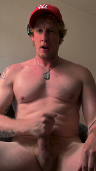 Gay Gooner Christian Hunter Flexiona E Vai Duro Em Seu Pau Grosso E Grosso