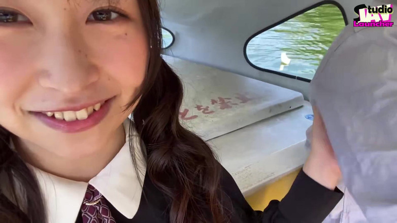 Studio JAV Launcher: Muse Chaleur au bureau, style recrue, mélange sa voix douce...