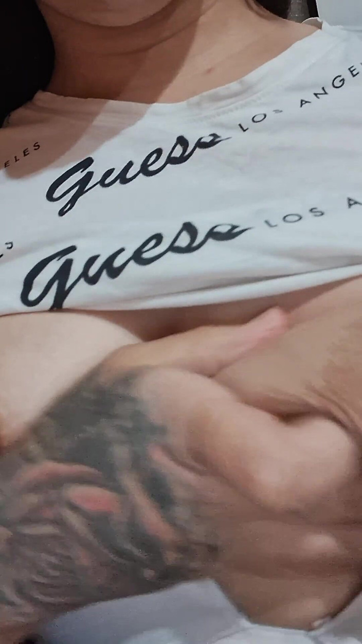 Noemileon: Чилійська аматорська латиноамериканка з великими цицьками грає зі своєю піхвою