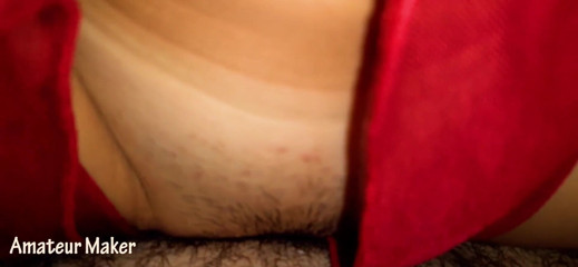 Yakira Amateur: Mia moglie in abito rosso scopa con il mio migliore...