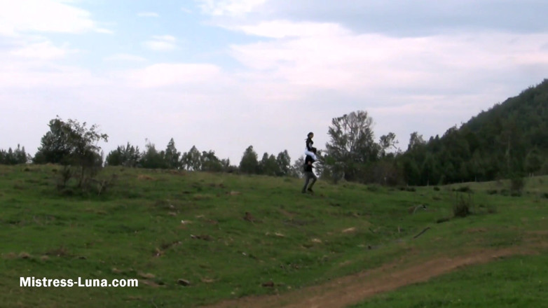 Mistress Luna: Cavalgando na plataforma de salto