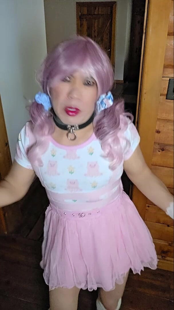 JessicaLynn15: Mały Tranny Showoff