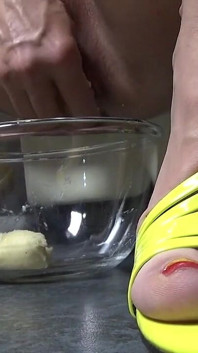 撒尿和香蕉游戏