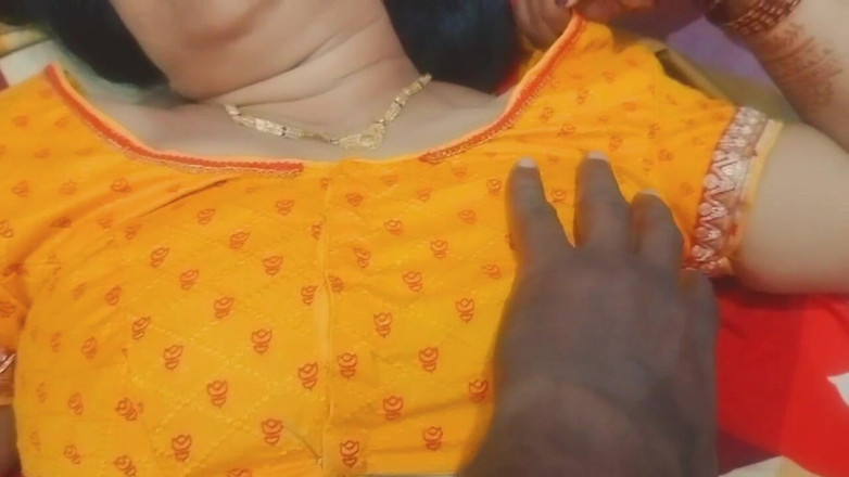 Hemant: Heet op zijn hondjes in saree