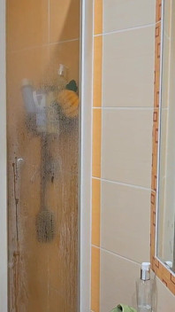 Po prostu prysznic ... mniej więcej tak myślał - mąż prawie przyłapał mnie na masturbacji