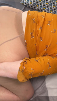 흑인 모에게 애널 따먹히는 팬티 스타킹을 입은 뚱뚱한 길프