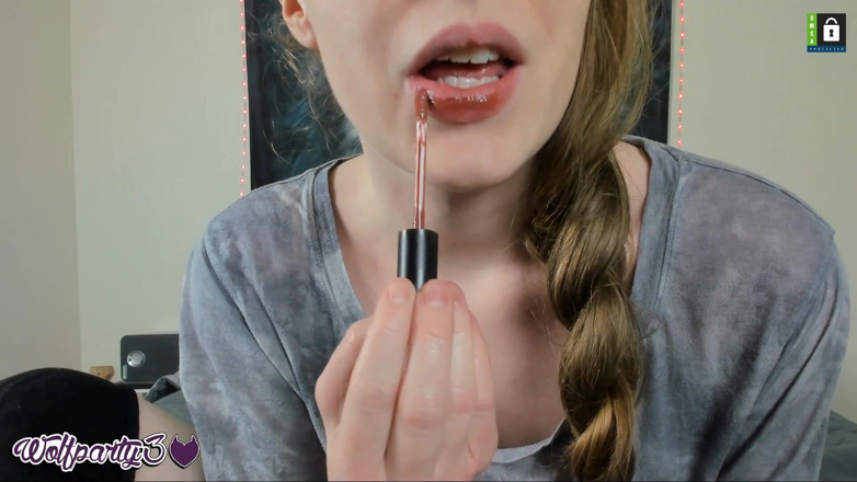 Dahlia Wolf: Saftige lippenanbetung und dirtytalk