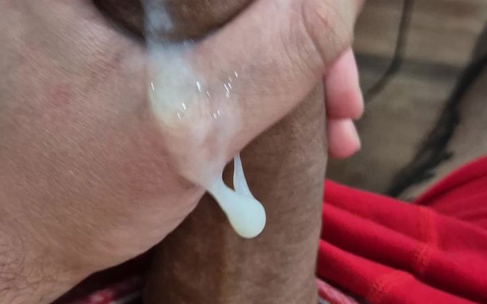 Lkdick8: Pornstar Brazil - masturbasi kontol sampai muncrat