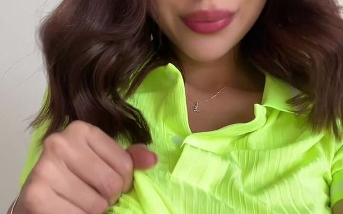 SweetGirl69: Je suis tellement sexy. Venez le vérifier