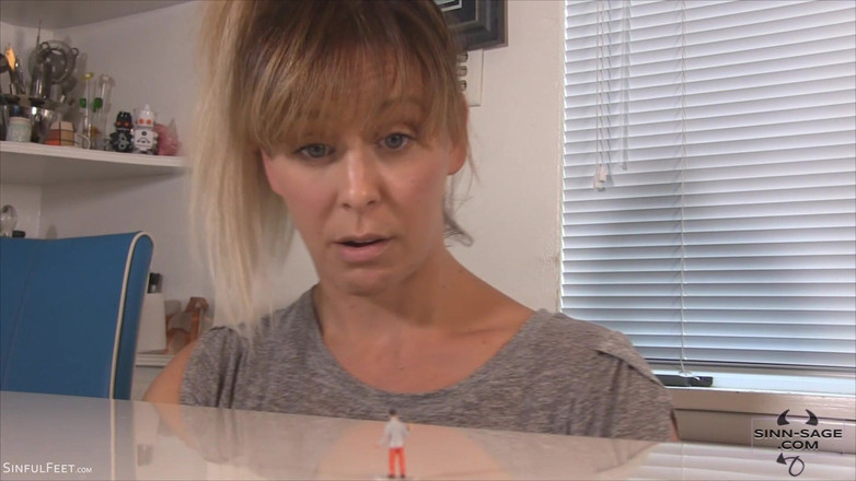 Sinn Sage: Los Pequeños Pantalones De Pis De Mami