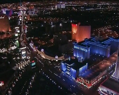 Deutsche Camgirls: Velkolepá blonďatá kočička z Německa dostane její muff nastříkaný mrdkou