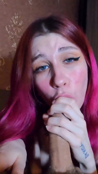 Spolkla mu sperma