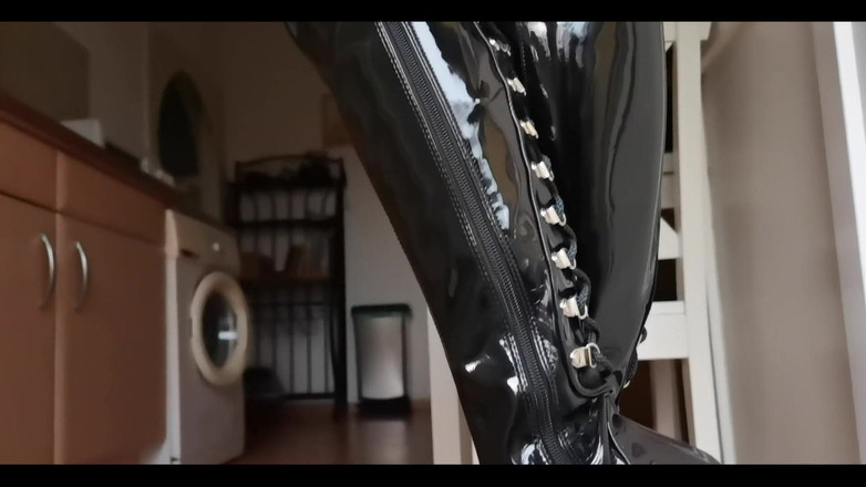 Goddess Lena: Botas extremas