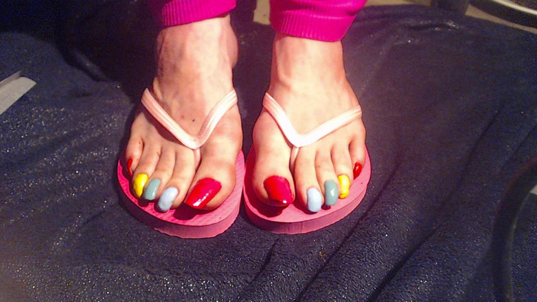 Lilly Disgrace: Vide tes bollocks sur mes talons sucrés