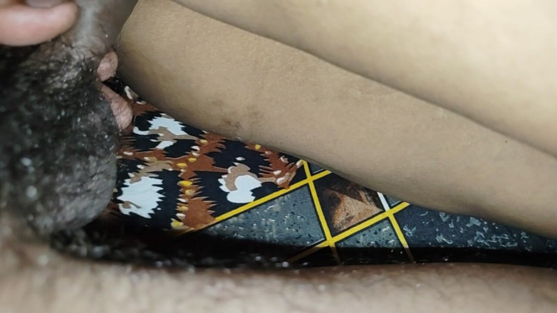 Varma gi: Ki Chudai, fille du village, dans le style bhojpuri