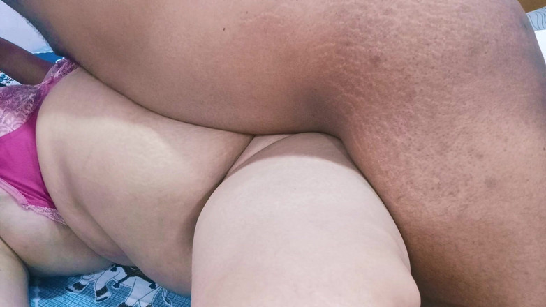 Catchybusty: Stumme liebhaberin hat beim putzen hardcore-wilden sex mit seiner stieftante...