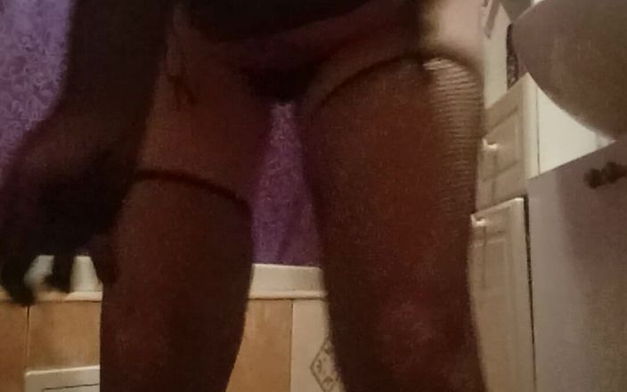 Carmen40: Domina Black Video