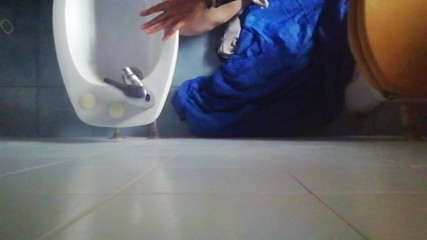 Culopeke: Guy tied her legs and opens her tight ass